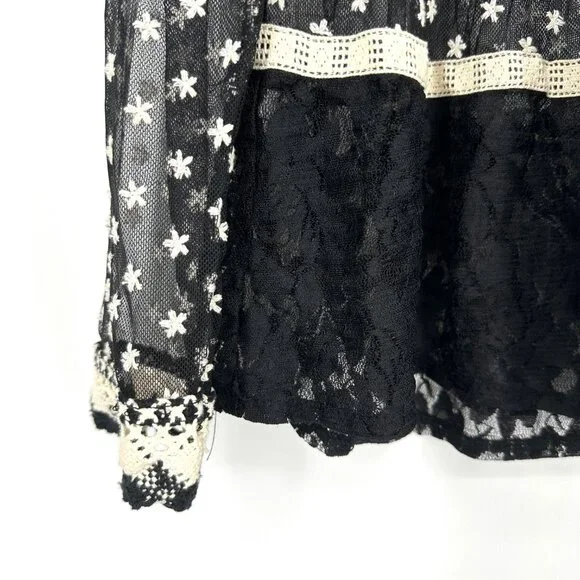 Anthropologie Black and White Lace Blouse - Picture 3 of 9